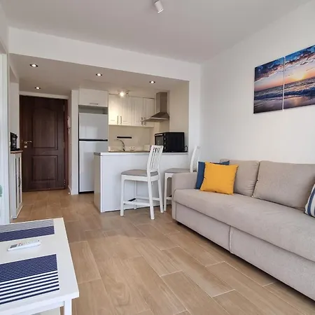 Maite Blue Beachfront * Бенальмадена