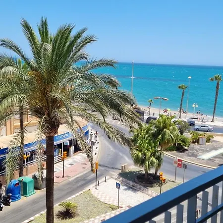Maite Blue Beachfront Бенальмадена
