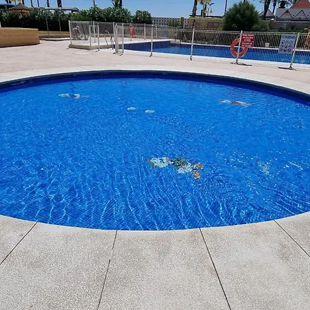 Апартаменти Maite Blue Beachfront Бенальмадена