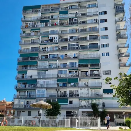 Апартаменти Maite Blue Beachfront *